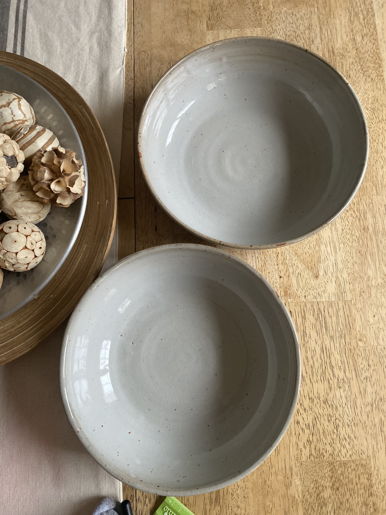 A pair of salad bowls